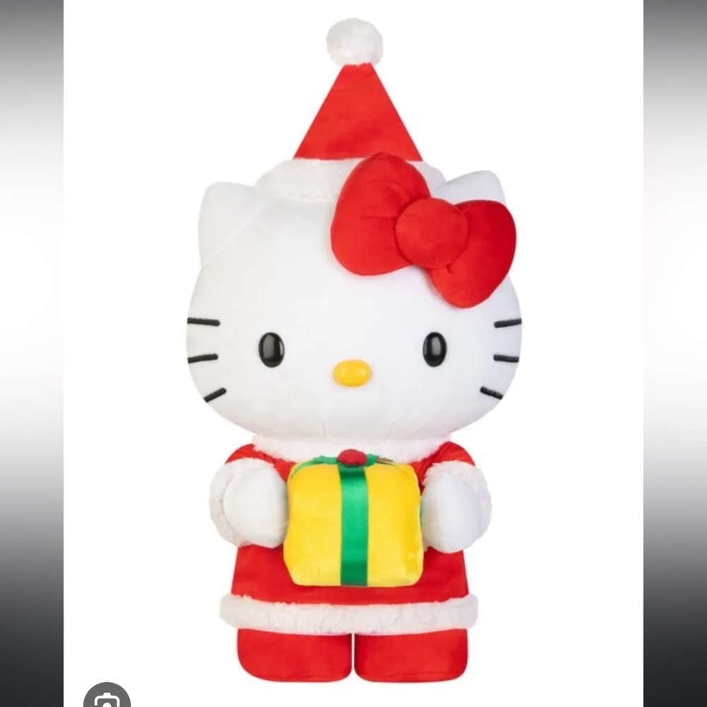 NWT hello kitty Christmas greeter💖